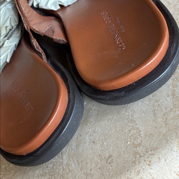 KENNETH COLE Men's Sandy Beach slide leather sandals, Warm caramel brown. 11 - Picture 8 of 16